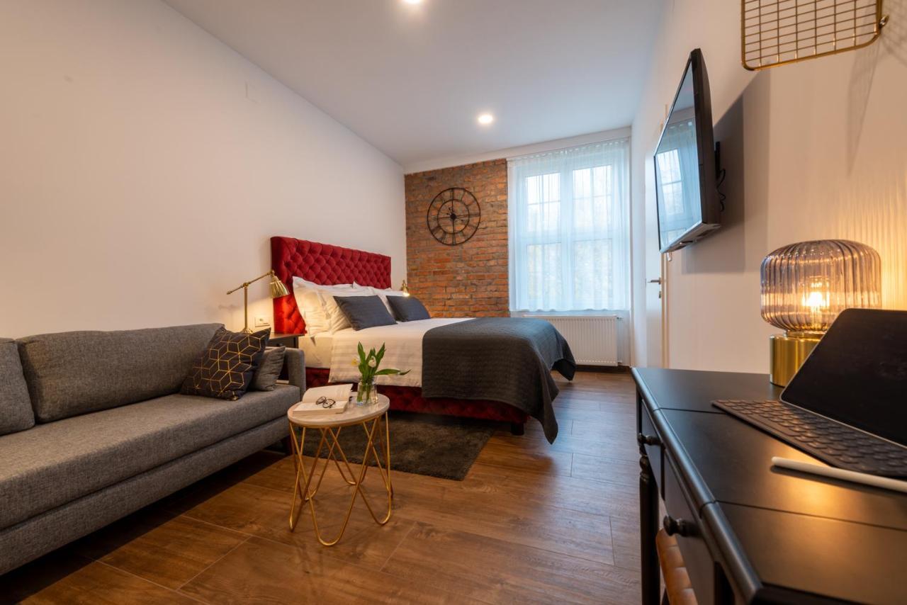 Brickwall Apartments ザグレブ エクステリア 写真