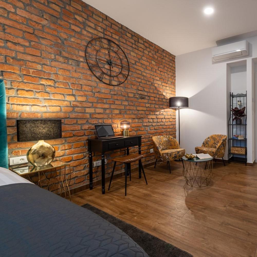 Brickwall Apartments ザグレブ 部屋 写真